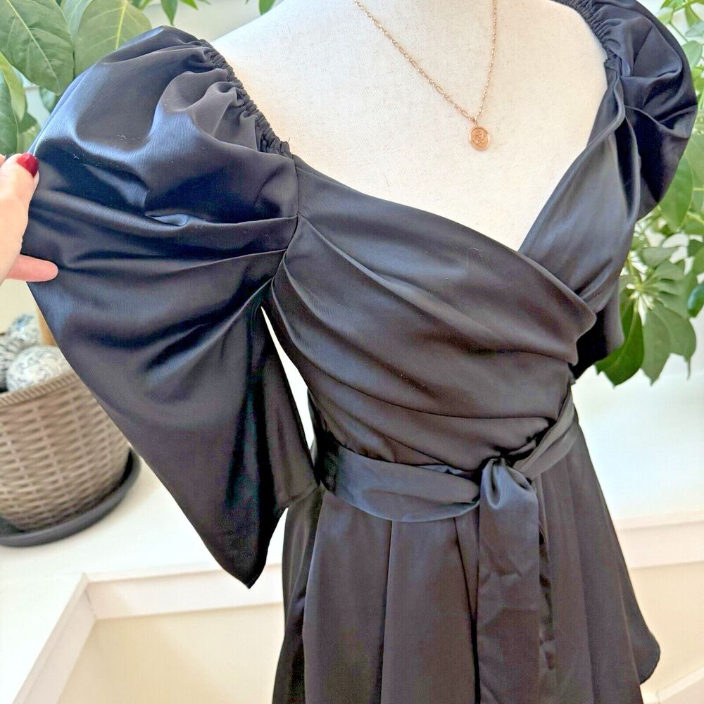 DO+BE Romper Skort Small Black Satin Puff Sleeve‎ Pleated Belted - Picture 3 of 8